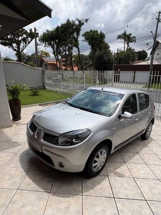 RENAULT SANDERO 1.0 EXPRESSION 16V FLEX 4P MANUAL RENAULT SANDERO 1.0 EXPRESSION 16V FLEX 4P MANUAL